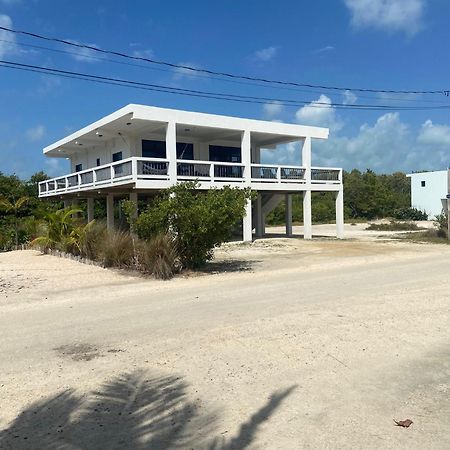 Villa Sea Lux San Pedro  Eksteriør bilde